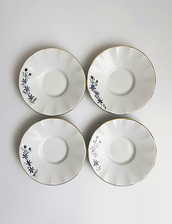 Mor Çiçek Figürlü Sarı Yaldızlı Çay Tabağı